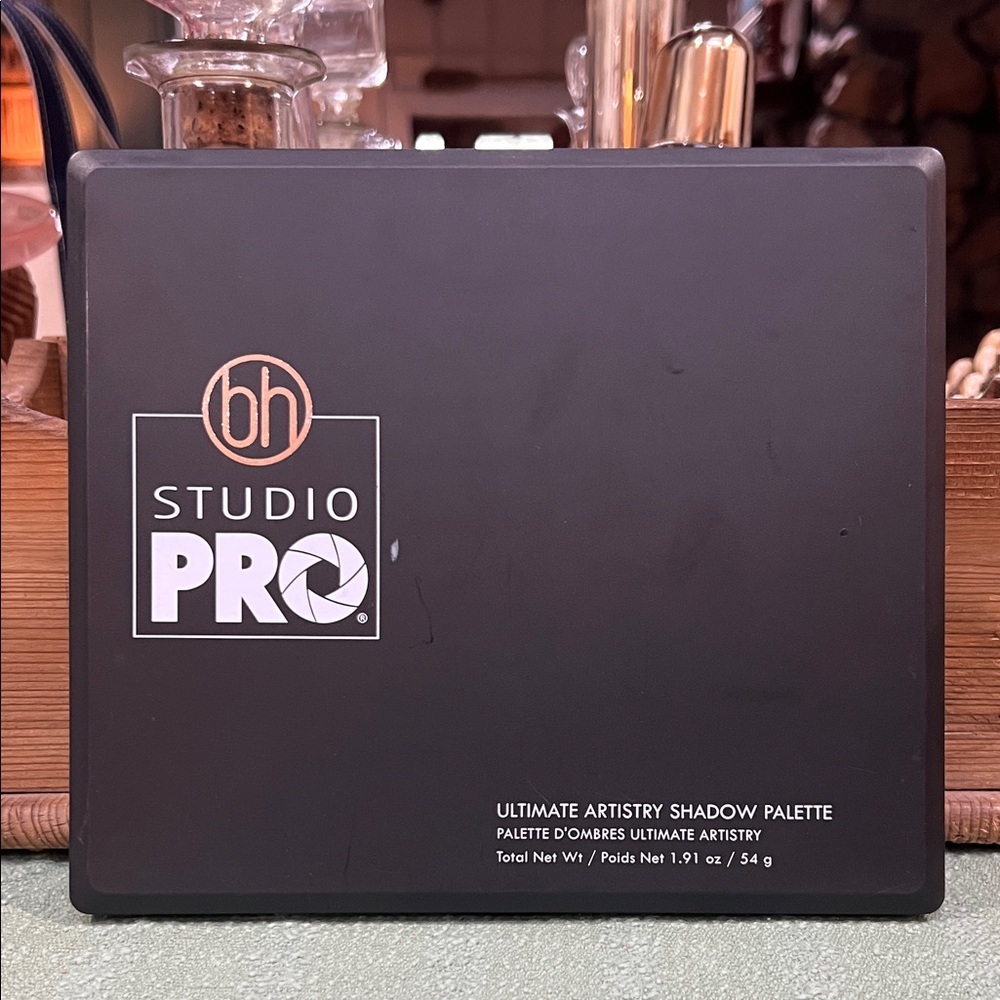 bh Cosmetics Studio Pro Ultimate Artistry Shadow Palette